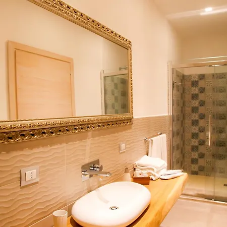 Hypnos Boutique Hotel 2*