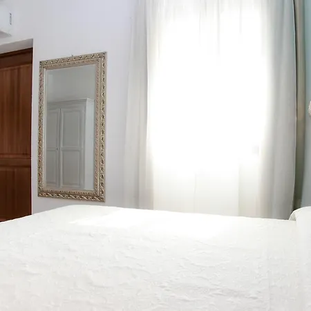 Hypnos Boutique 2* San Teodoro (Sardinia)