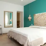 Hypnos Boutique San Teodoro (Sardinia)